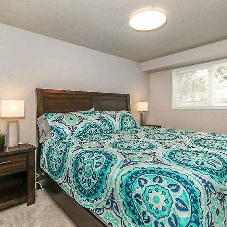 HOLLY FIRST FLOOR 2 King Beds Villa Kansas City Eksteriør bilde